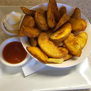 Seasoned Wedges (small portion)